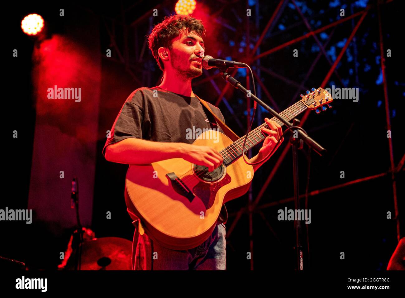 Il Ritorno Di Fulminacci: Come Il Cantautore Ha Conquistato L'ariston