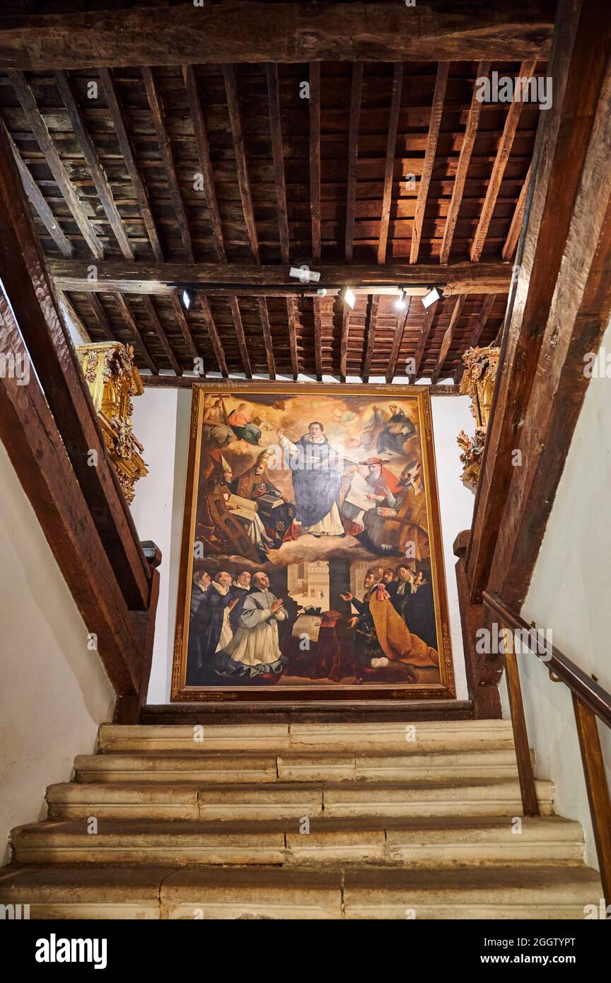 Primo museo diocesano costruito in Spagna, Museo Diocesano Regina Coeli, Santillana del Mar, Cantabria, Spagna Foto Stock