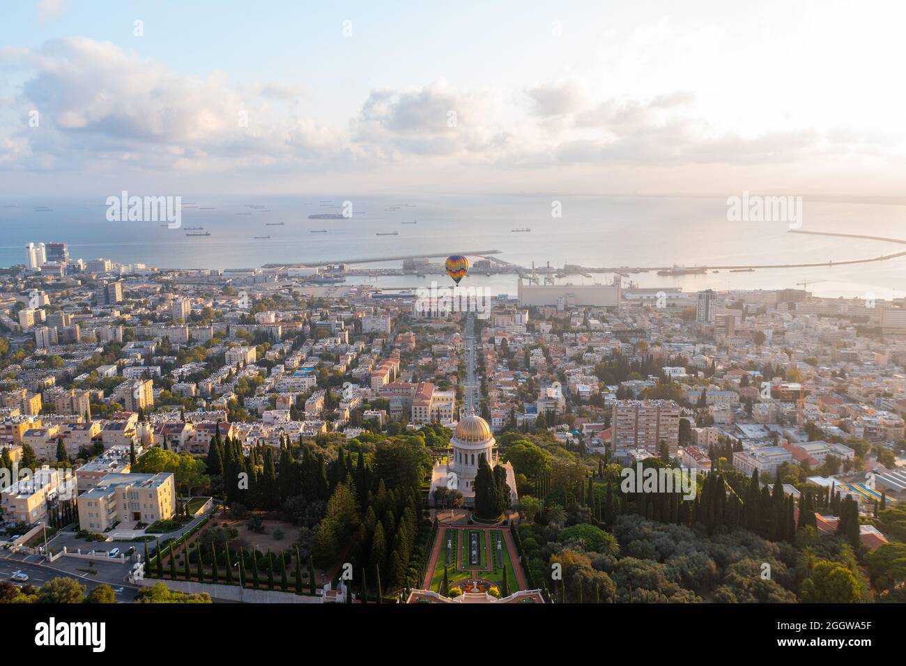 Volo in mongolfiera sul monte Haifa Carmel. Foto Stock