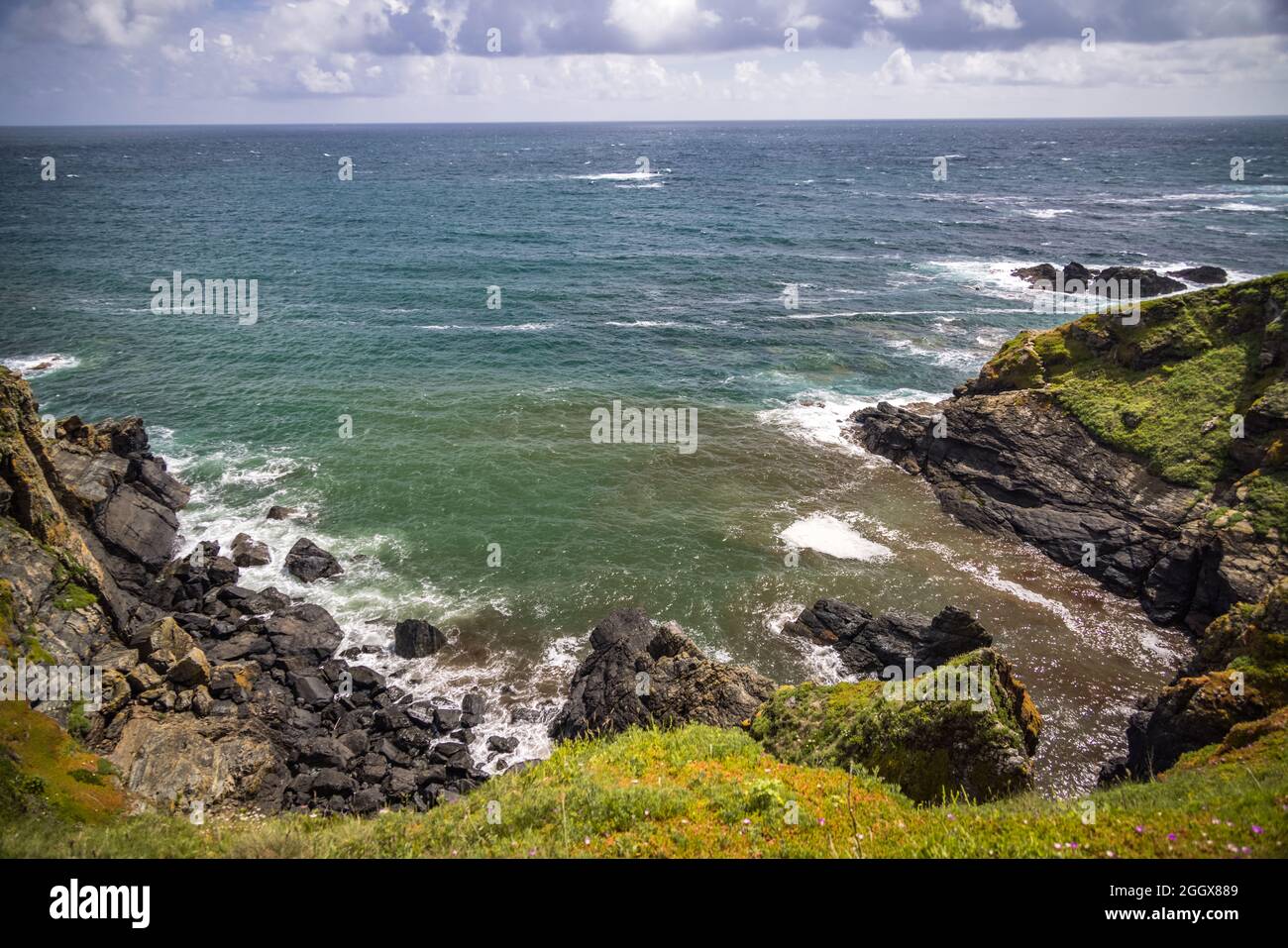 punta rocciosa a Lizard Point, Cornovaglia Foto Stock