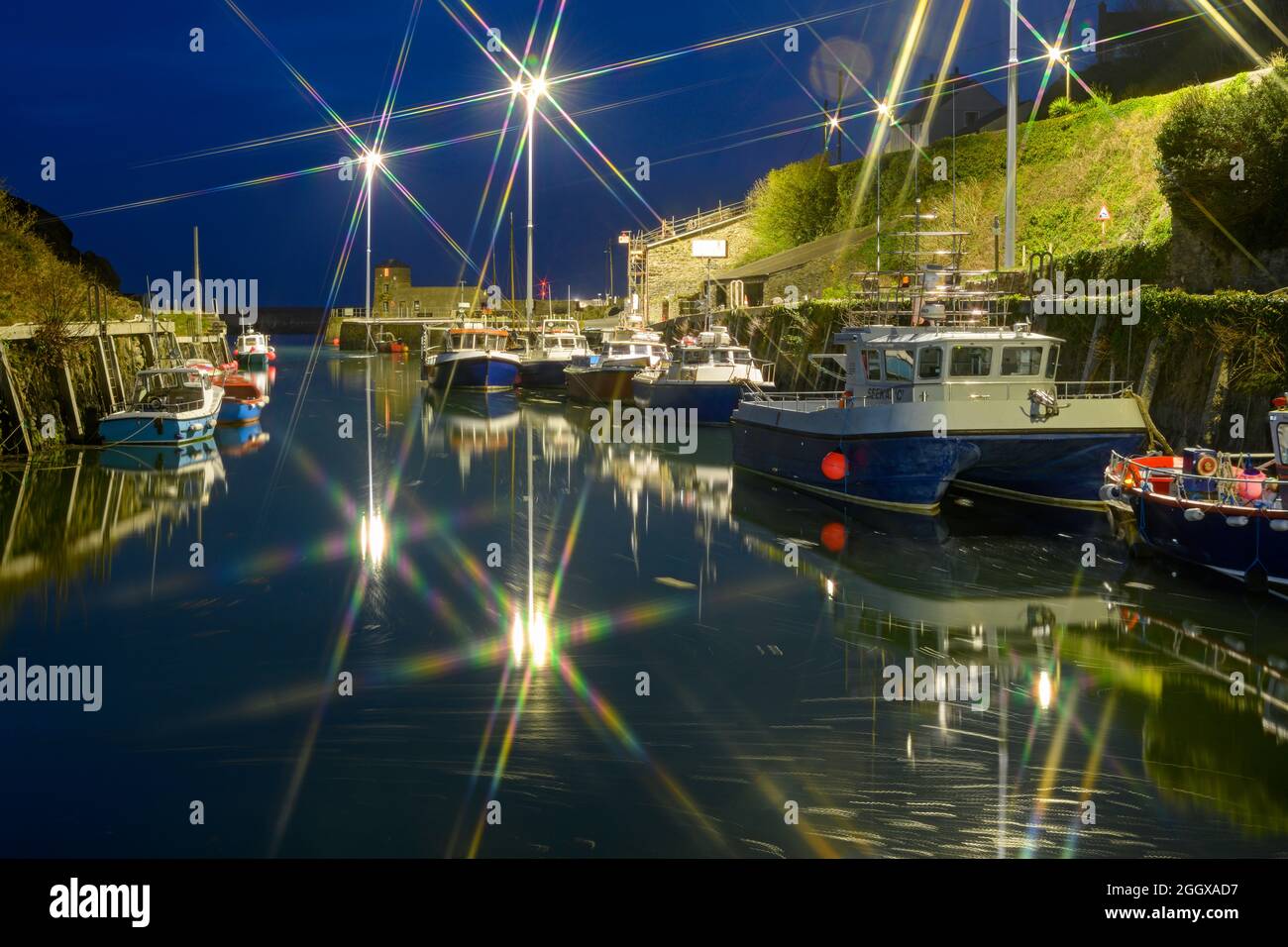 Porto di Amlwch di notte 23-04-21 Foto Stock