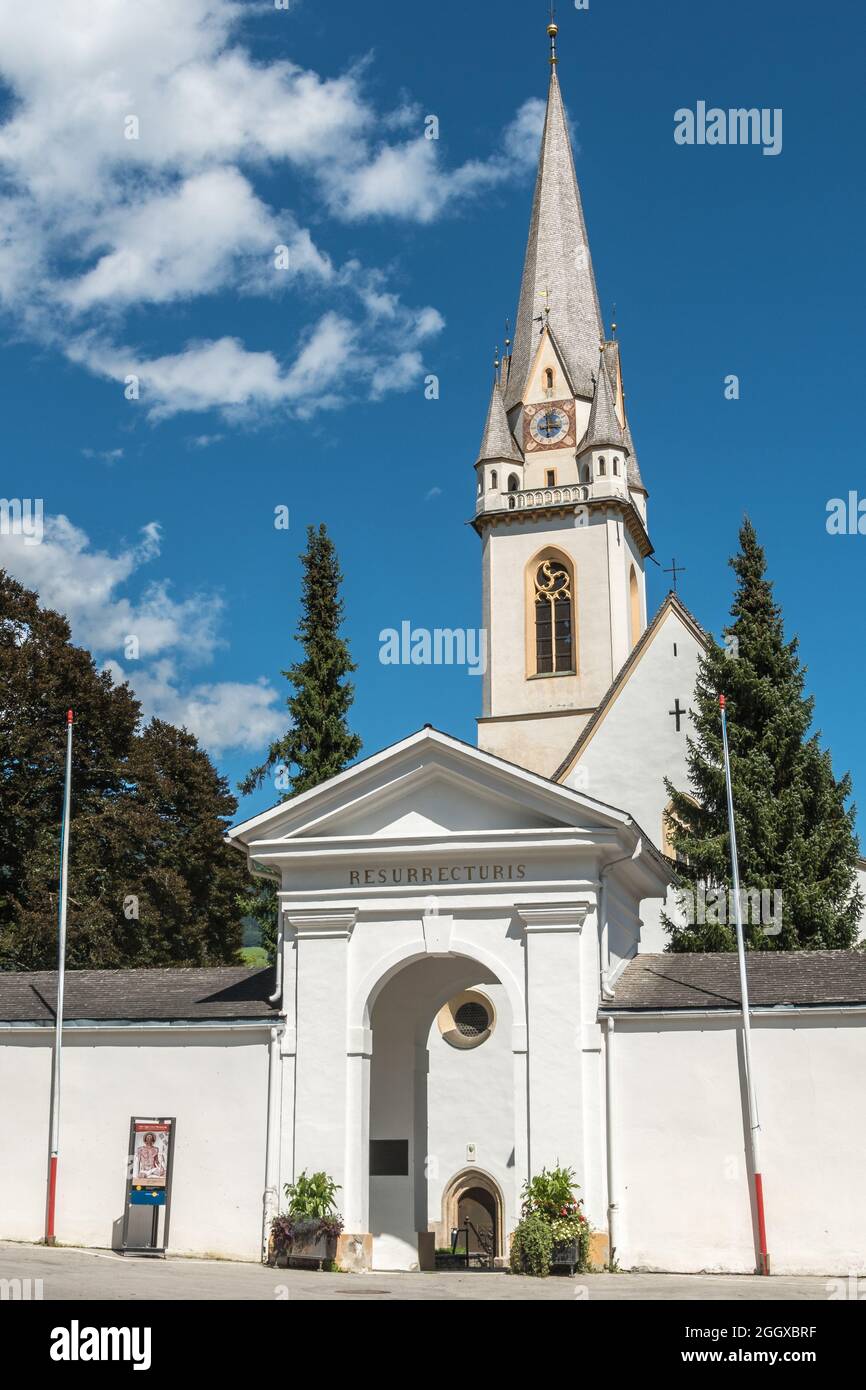 La Pfarrkirche San Andrä (Chiesa di Sant'Andrea) a Lienz, nel Tirolo Orientale (Osttirol) in Austria. Foto Stock