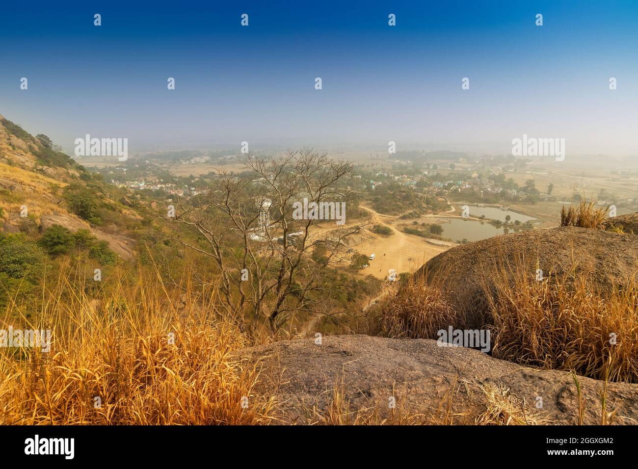 Kathurin è una collina che è un'attrazione turistica statale dell'India di 14.524 abitanti, situata nel distretto di Purulia, nello stato federato del Bengala Occidentale. Vista di Purulia. Foto Stock
