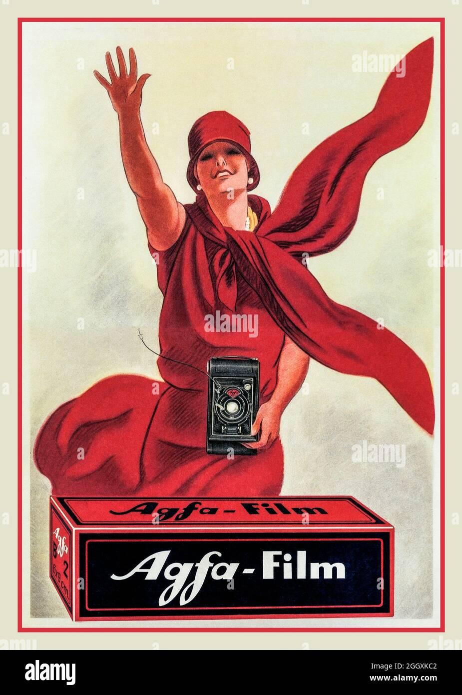 Poster pubblicitario degli anni '1930 per Agfa Camers and Film con una donna alla moda degli anni '1930 che tiene in mano una fotocamera Agfa pieghevole con un rotolo di Agfa B&W Film in primo piano. Foto Stock