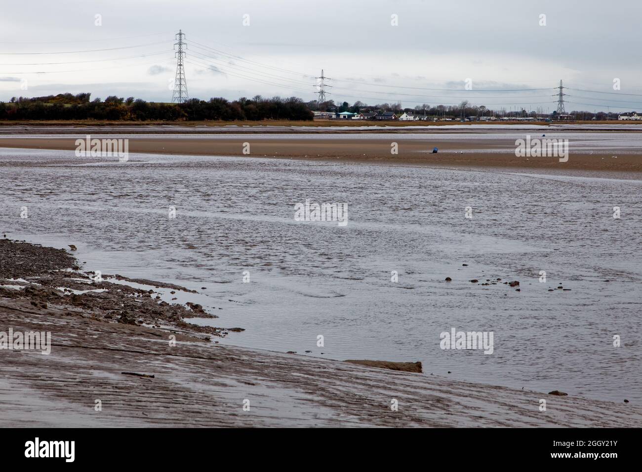 Un debole tunnel di marea sull'estuario del Wyre nell'area di Skippool Creek Foto Stock