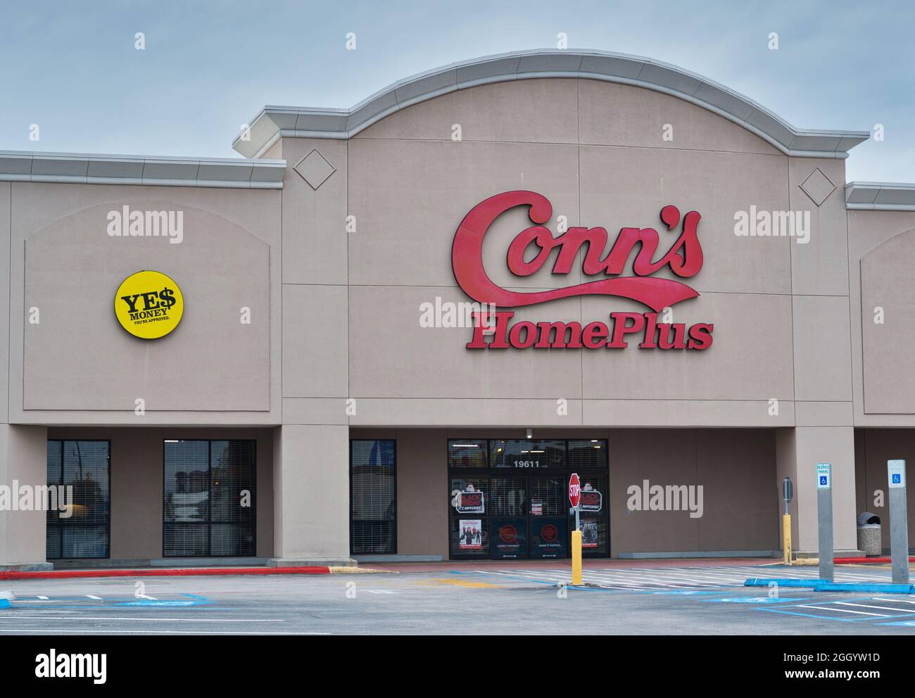 Humble, Texas USA 11-28-2019: Conn's Home Plus Store a Humble, Texas. Foto Stock