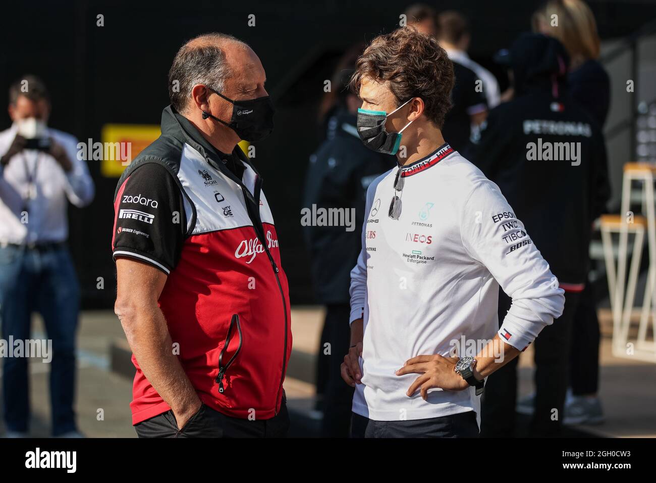 DE VRIES Nyck (ned), pilota di riserva della Mercedes AMG F1 GP, VASSEUR Frederic (fra), Team Principal dell'Alfa Romeo Racing ORLEN, ritratto durante il Gran Premio olandese di Formula 1 Heineken 2021, 13° round del Campionato del mondo FIA Formula uno 2021 dal 3 al 5 settembre, 2021 sul circuito Zandvoort, a Zandvoort, Paesi Bassi Foto Stock