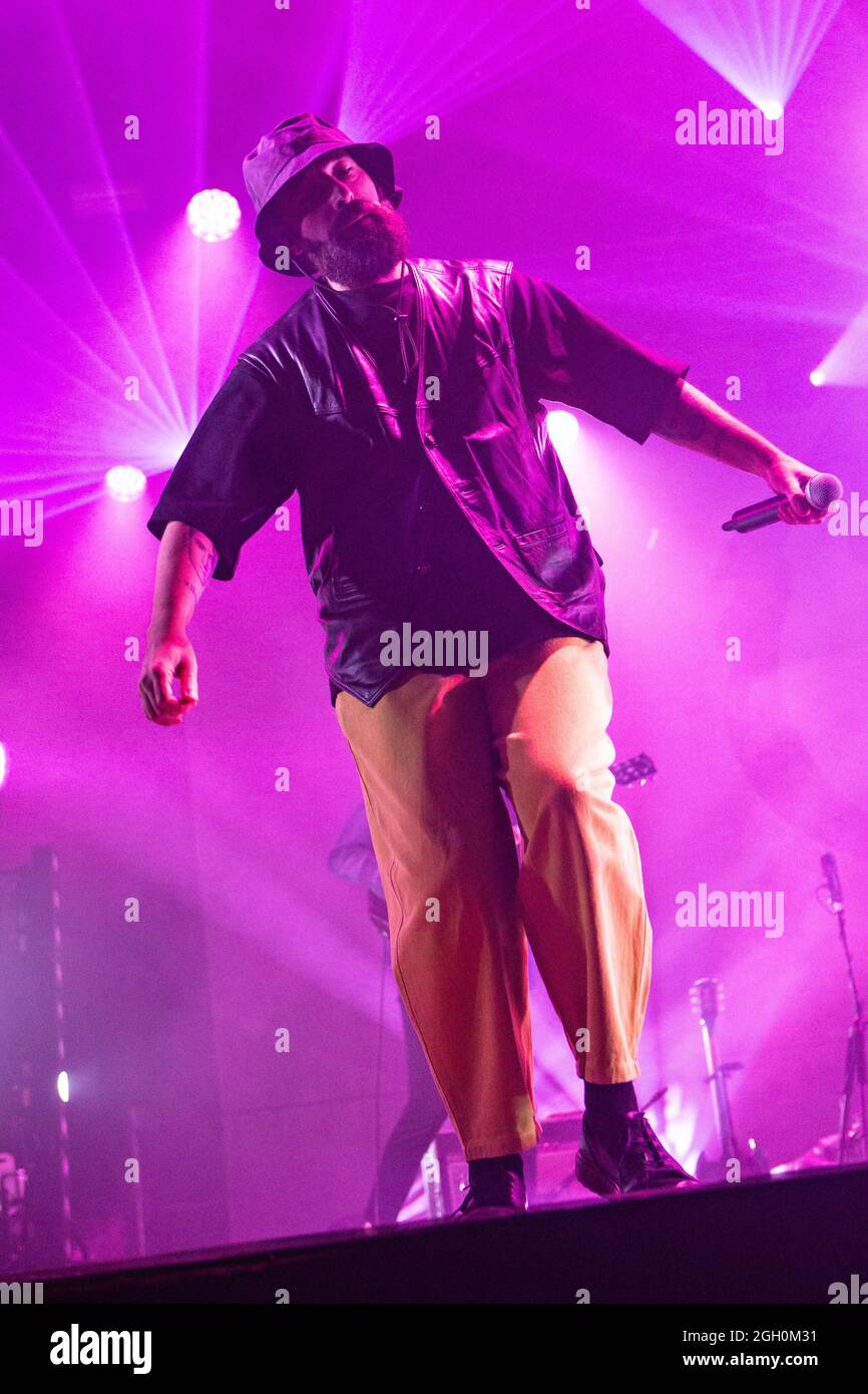 Milano Italia. 03 settembre 2021. Il duo pop italiano COMA COSE si esibisce dal vivo sul palco al Castello Sforzesco durante la "tenuta Sforzesca 2021". Foto Stock