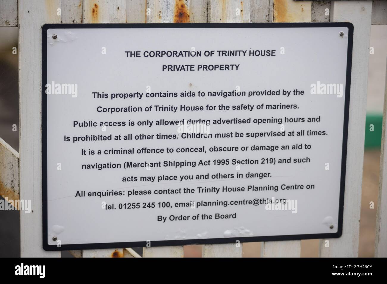 Stazione segnale GPS differenziale, Flamborough Head, Yorkshire, Regno Unito Foto Stock