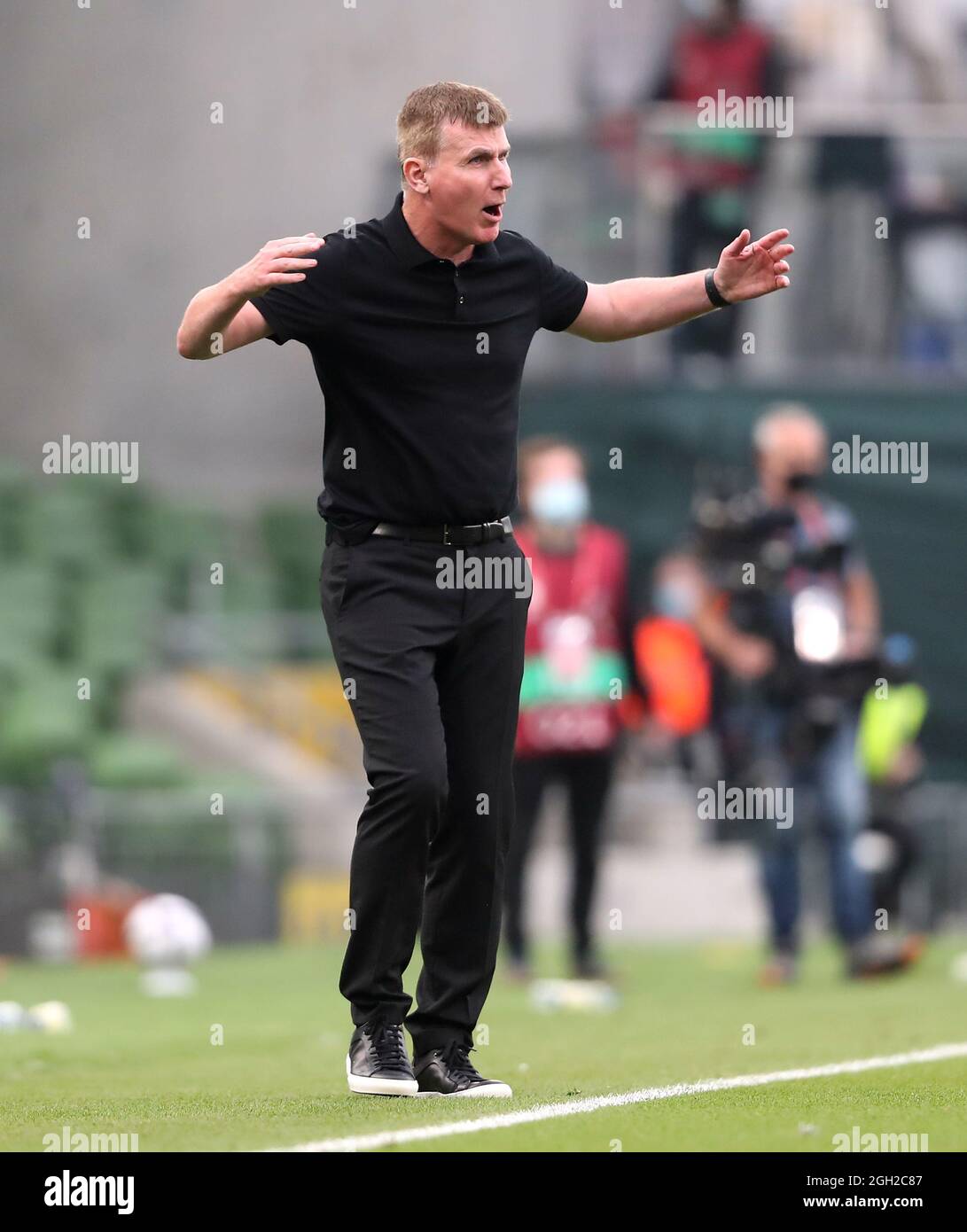 Stephen Kenny, manager della Repubblica d'Irlanda, è in prima linea durante la partita di qualificazione della Coppa del mondo FIFA 2022 all'Aviva Stadium di Dublino. Data foto: Sabato 4 settembre 2021. Foto Stock