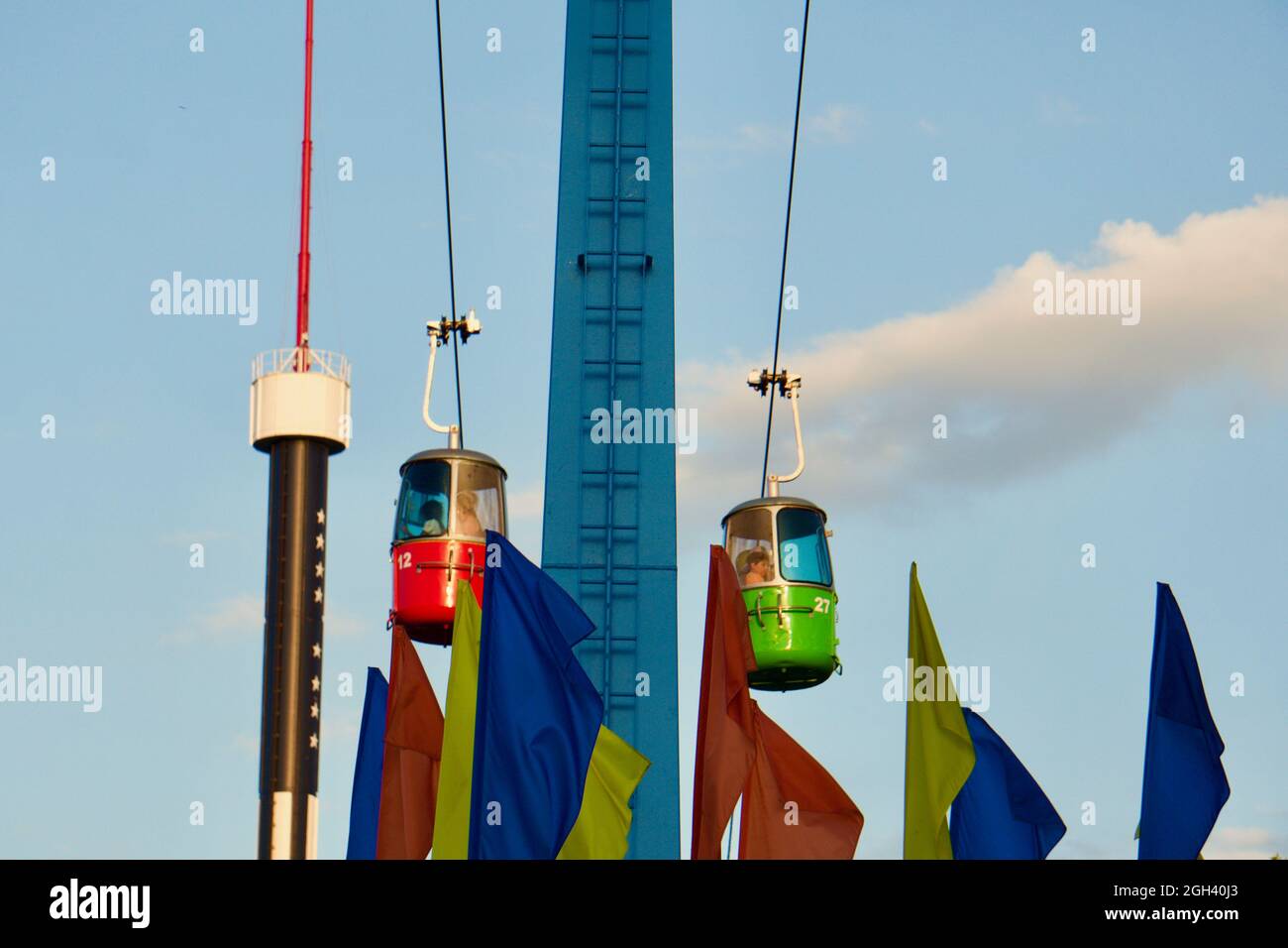 Space Tower e Skyride gondole, passeggiate fieristiche e attrazioni alla fiera statale del Minnesota del 2021, St. Paul, Minnesota. Foto Stock