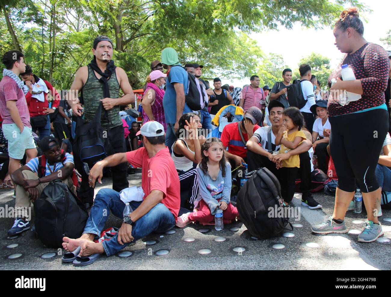 Chiapas, Messico. 4 settembre 2021. Una carovana migrante diretta per gli Stati Uniti si rompe, a Ejido Guadalupe, stato del Chiapas, Messico meridionale, il 4 settembre, 2021. Carovane migranti che viaggiano dall'America Centrale al confine messicano con gli Stati Uniti sono diventate frequenti dal 2018. Credit: Arturo Mijangos/Xinhua/Alamy Live News Foto Stock