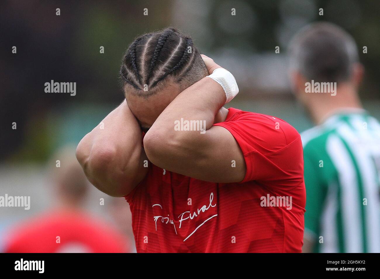 Tre Mitford di Brackley Town reagisce durante la partita della Vanarama National League North tra Blyth Spartans AFC e Brackley Town a Croft Park, Blyth sabato 4 settembre 2021. (Credit: Will Matthews | MI News) Credit: MI News & Sport /Alamy Live News Foto Stock
