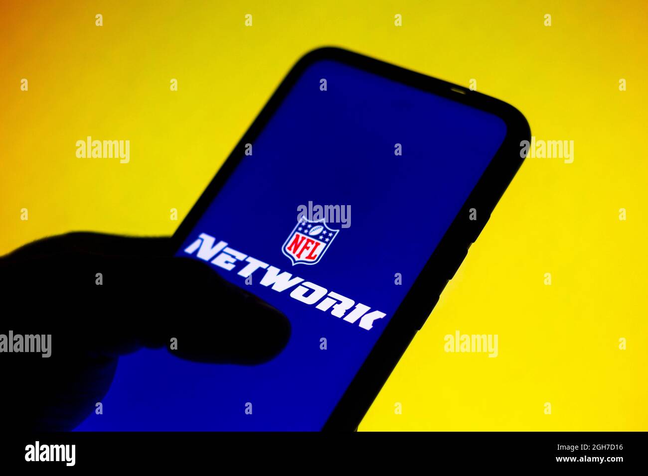 Brasile. 05 settembre 2021. In questa figura è mostrato il logo della rete NFL visualizzato sullo smartphone. (Foto di Rafael Henrique/SOPA Images/Sipa USA) Credit: Sipa USA/Alamy Live News Foto Stock