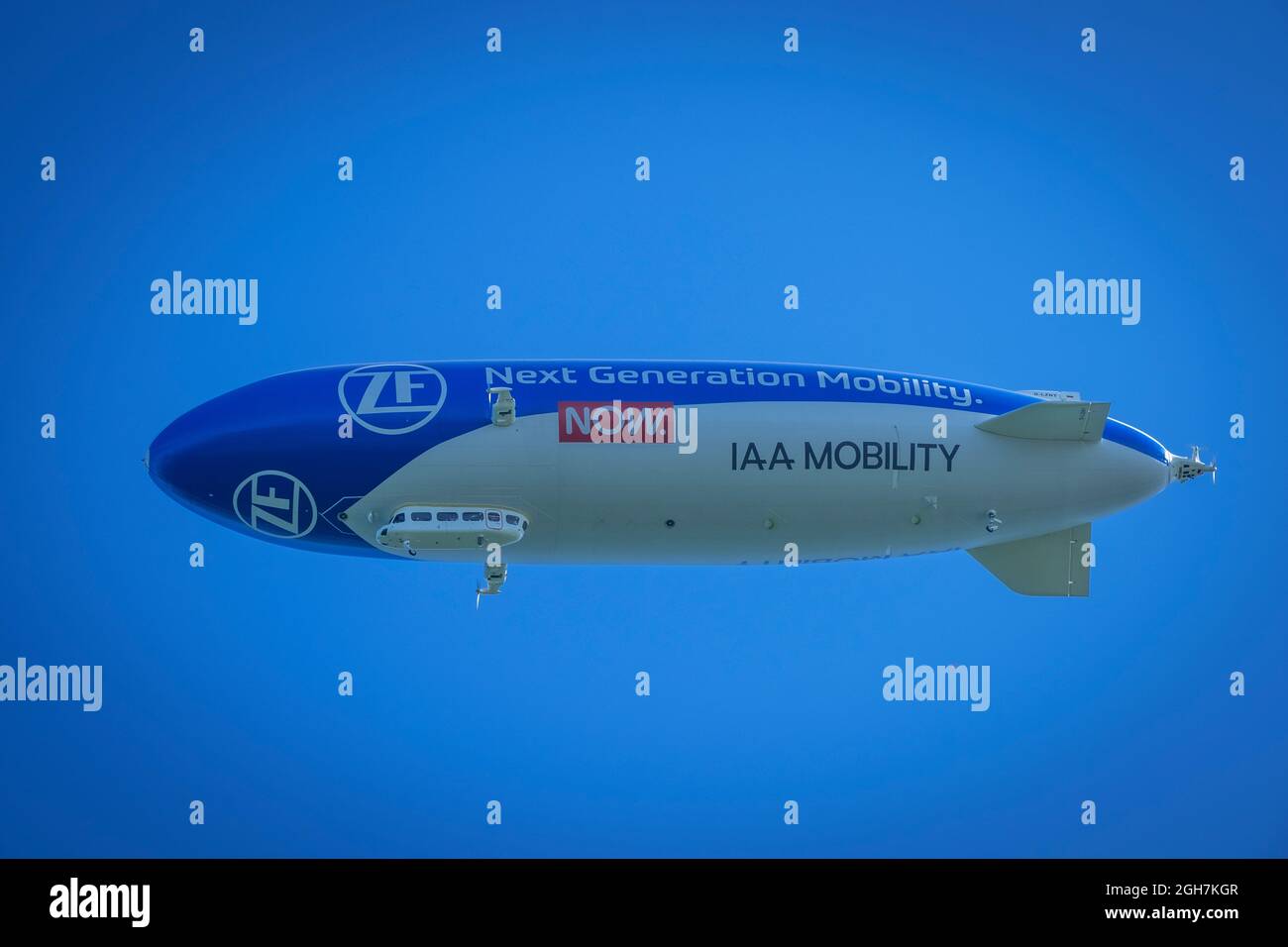 Un aereo che vola sul Lago di Costanza Foto Stock