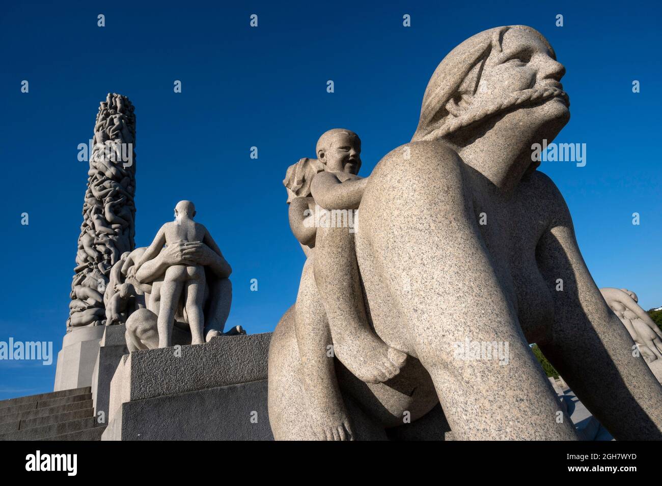 Statue dello scultore norvegese Gustav Vigeland al Frogner Park di Oslo,  Norvegia Foto stock - Alamy