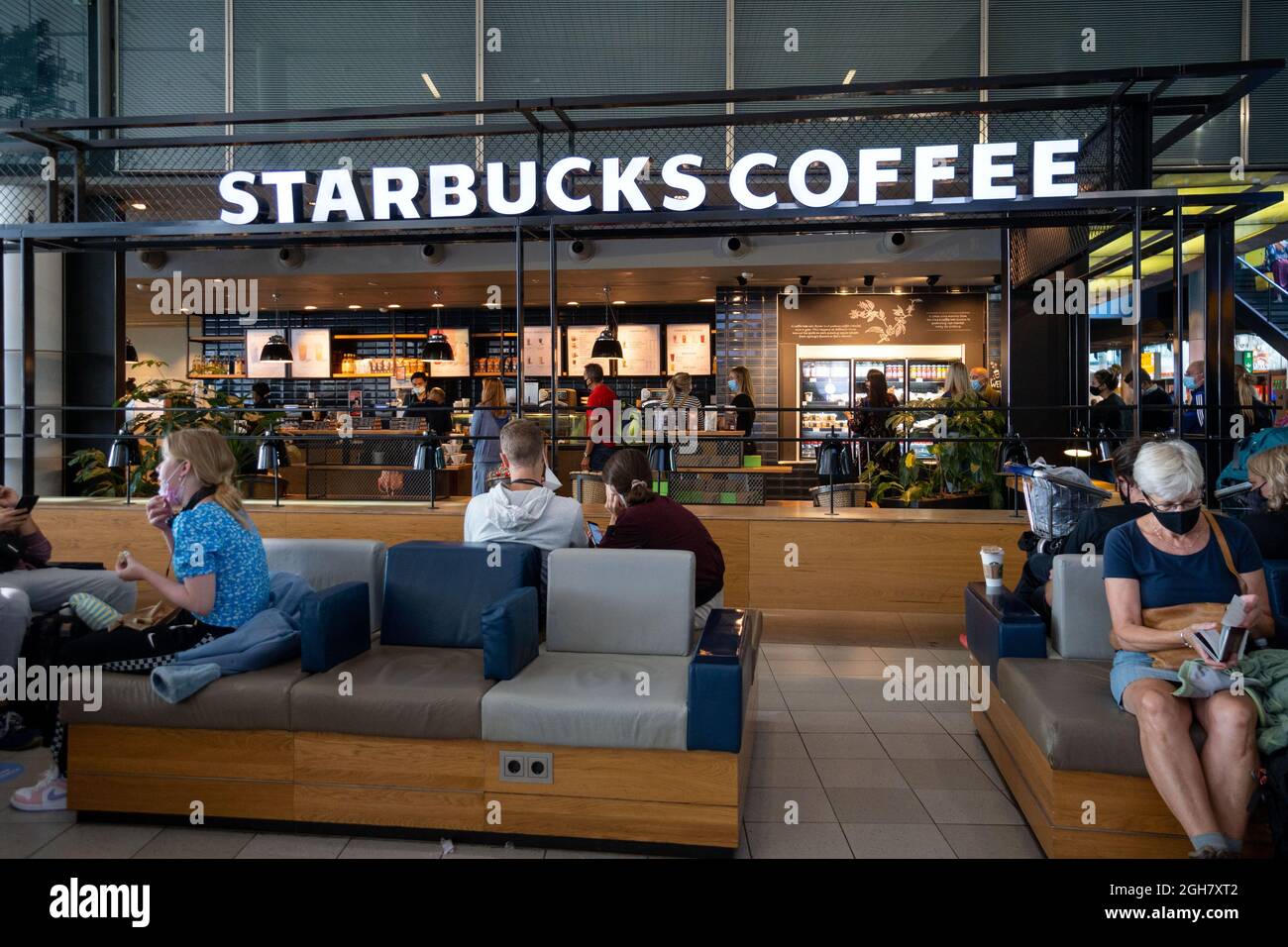 Staburcks Coffee shop presso l'aeroporto Schiphol di Amsterdam, Paesi Bassi, Europa Foto Stock
