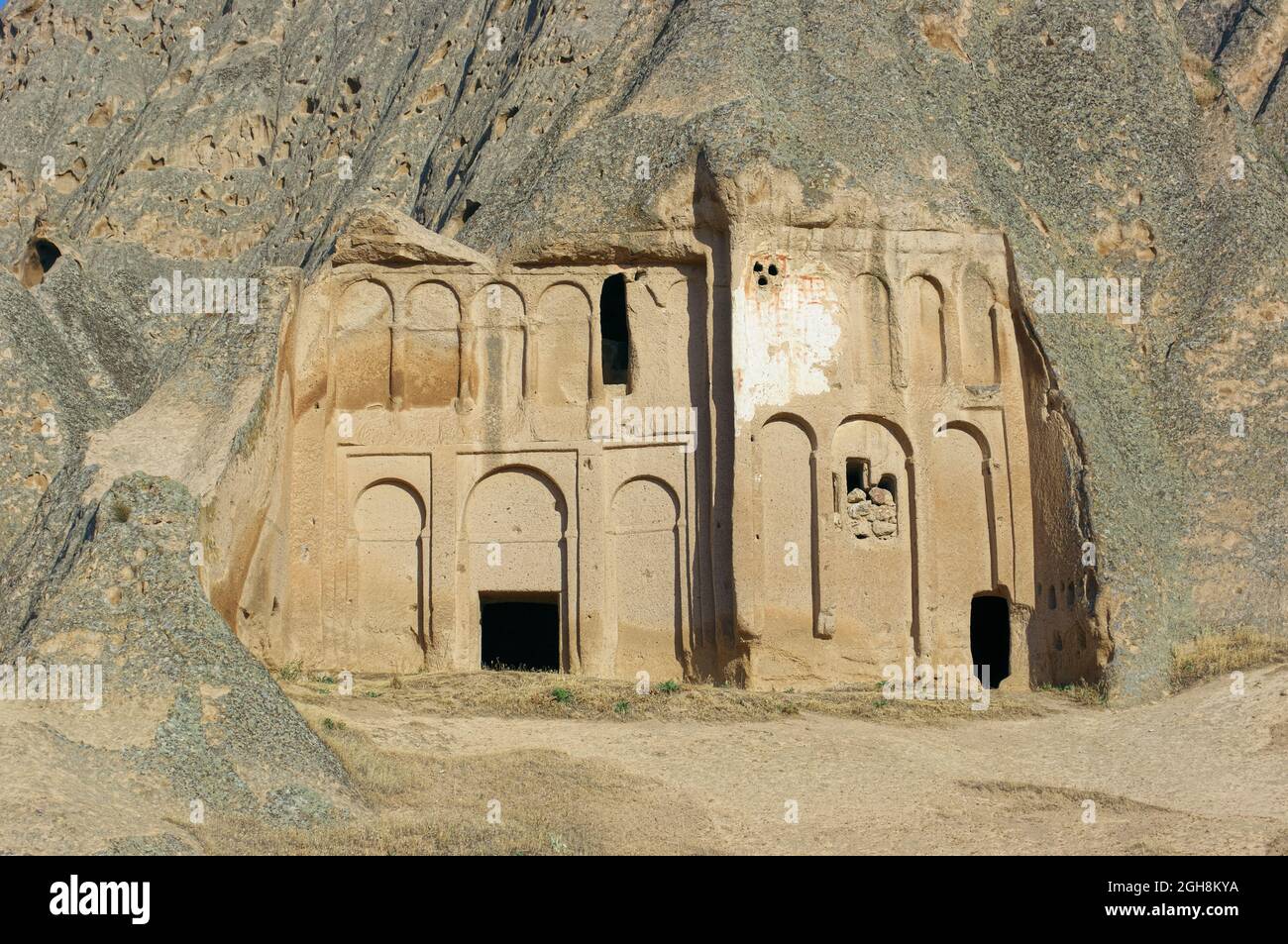 La chiesa della Vergine Maria, costruita in roccia a Selime di Turchia, pietra miliare dell'architettura e della cultura Foto Stock