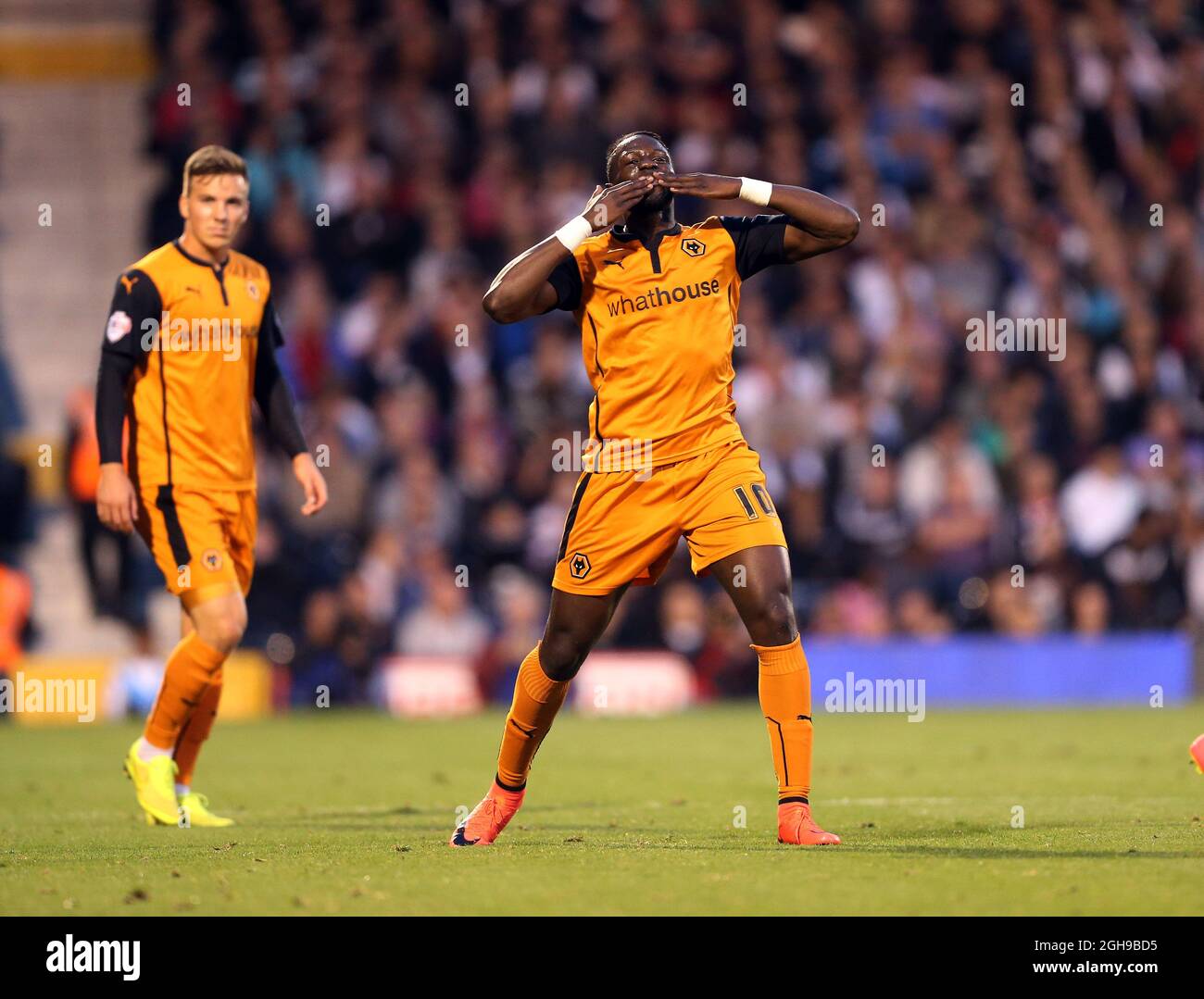 Il Bakary Sako di Wolves festeggia il suo traguardo di apertura durante la partita del Campionato Sky Bet tra Fulham e Wolverhampton Wanderers tenutasi a Craven Cottage a Londra, Inghilterra, il 20 agosto 2014. Foto David Klein/Sportimage. Foto Stock