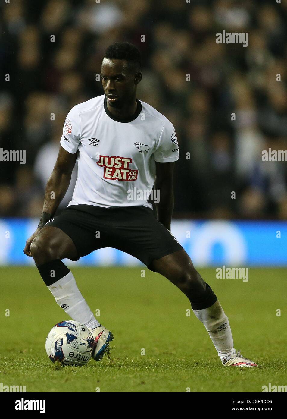 Simon Dawkins della contea di Derby durante la partita finale della Capital One Cup Quarter tra la contea di Derby e Chelsea allo stadio iPro di Derby, Inghilterra, il 16 dicembre 2014. Simon Bellis Foto Stock