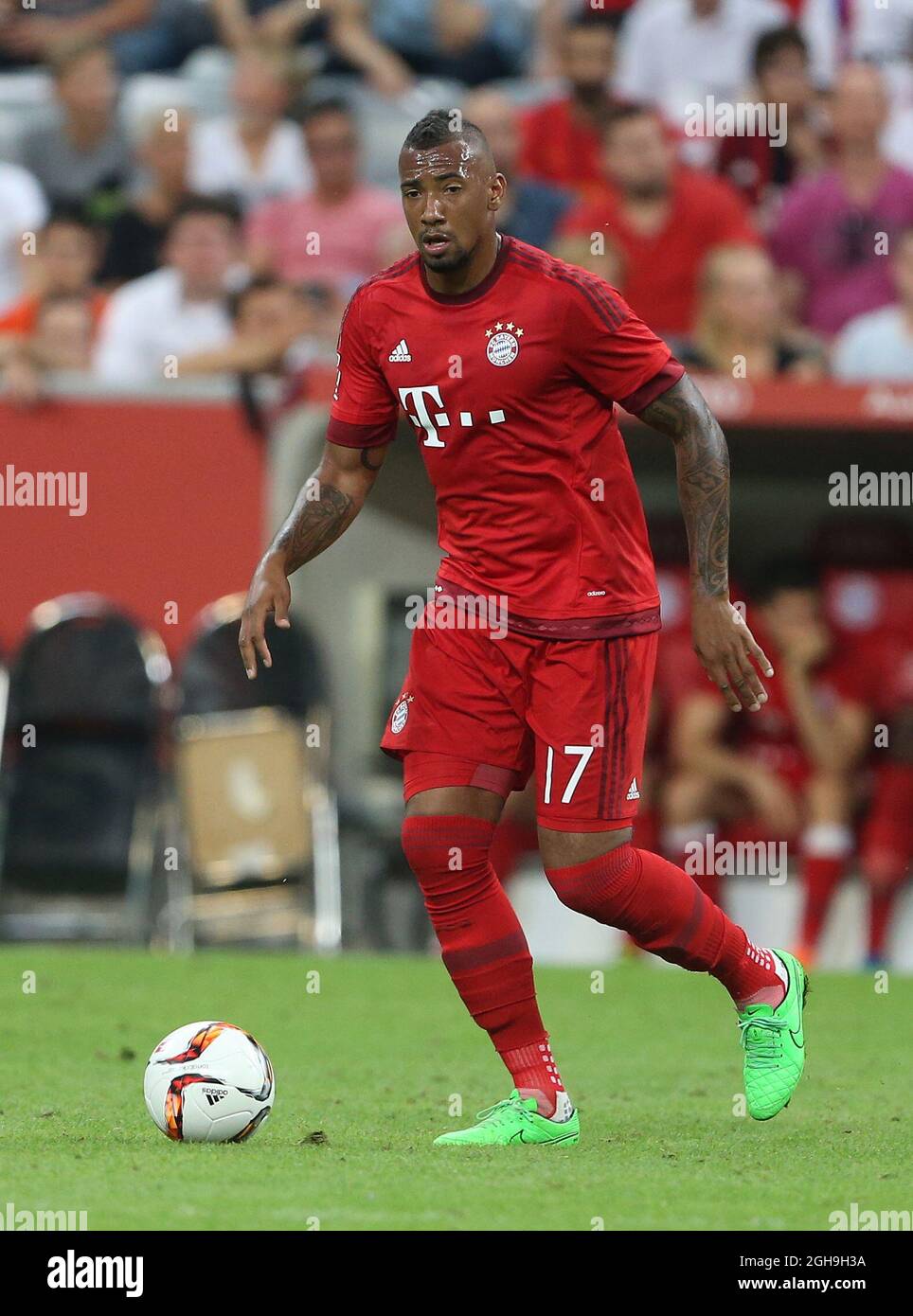 Image #: 38604271 4 ago 2015 - Monaco di Baviera, Regno Unito - Bayern Monaco di Baviera Jerome Boateng in azione..Audi Cup - Bayern Monaco di Baviera vs AC Milano - Allianz Arena- Monaco di Baviera -Germania - 4 agosto 2015 Foto Stock