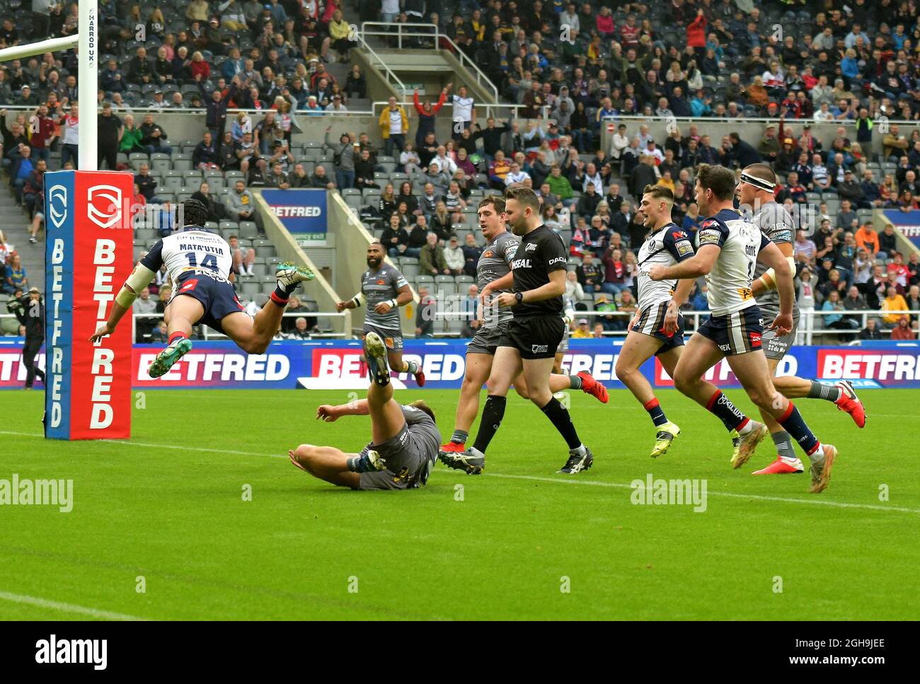 Dacia Magic Weekend 2021 settembre, Super League Rugby, St Helens volo prova contro Catalans Dragons, St James Park stadio, Newcastle. REGNO UNITO Foto Stock