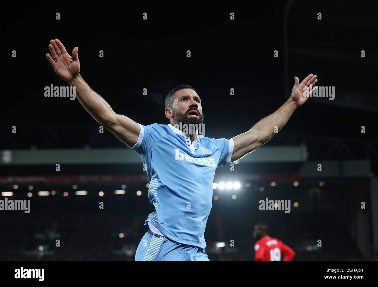 Jonathan Walters di Stoke festeggia il suo traguardo di apertura durante la partita della Premier League all'Anfield Stadium di Liverpool. Data foto 27 dicembre 2016 Pic David Klein/Sportimage via PA Images Foto Stock