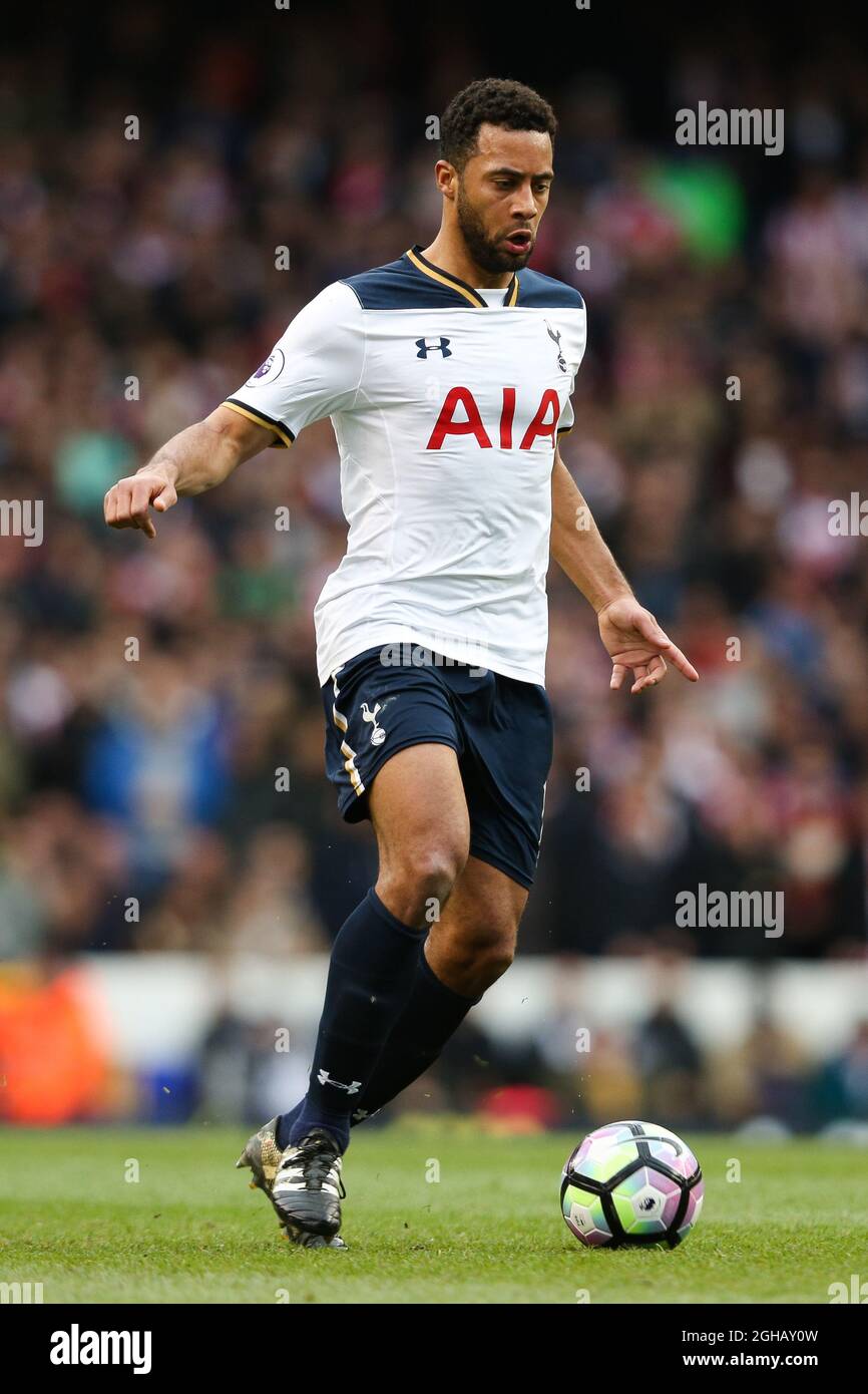 Mousa Dembele di Tottenham durante la partita della Premier League inglese al White Hart Lane Stadium di Londra. Data foto: 19 marzo 2017.Pic credito dovrebbe leggere: Charlie Forgham-Bailey/Sportimage via PA Images Foto Stock