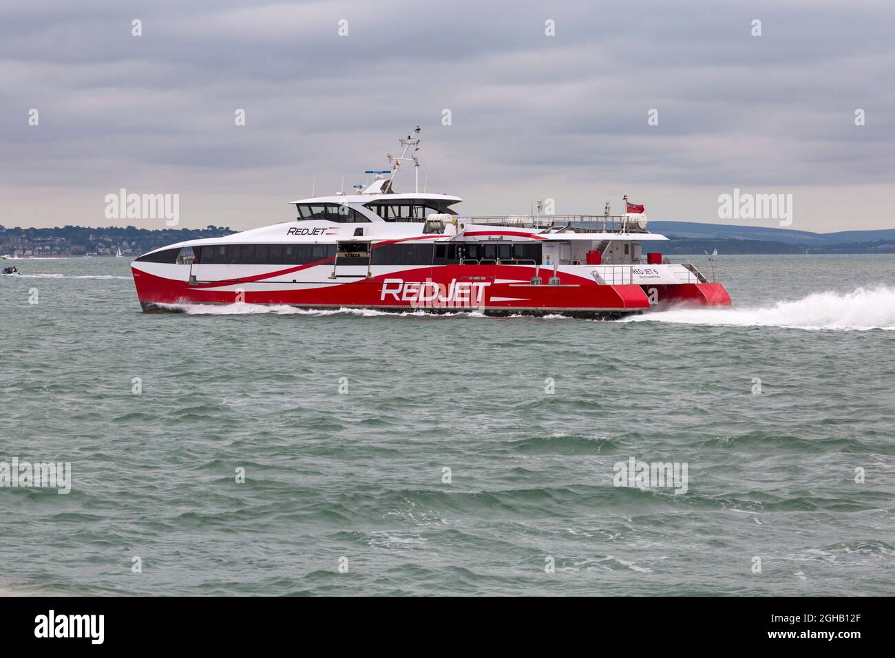 Red Jet 6 si dirige a Southampton, Hampshire Regno Unito nel mese di agosto - Redjet 6 Foto Stock