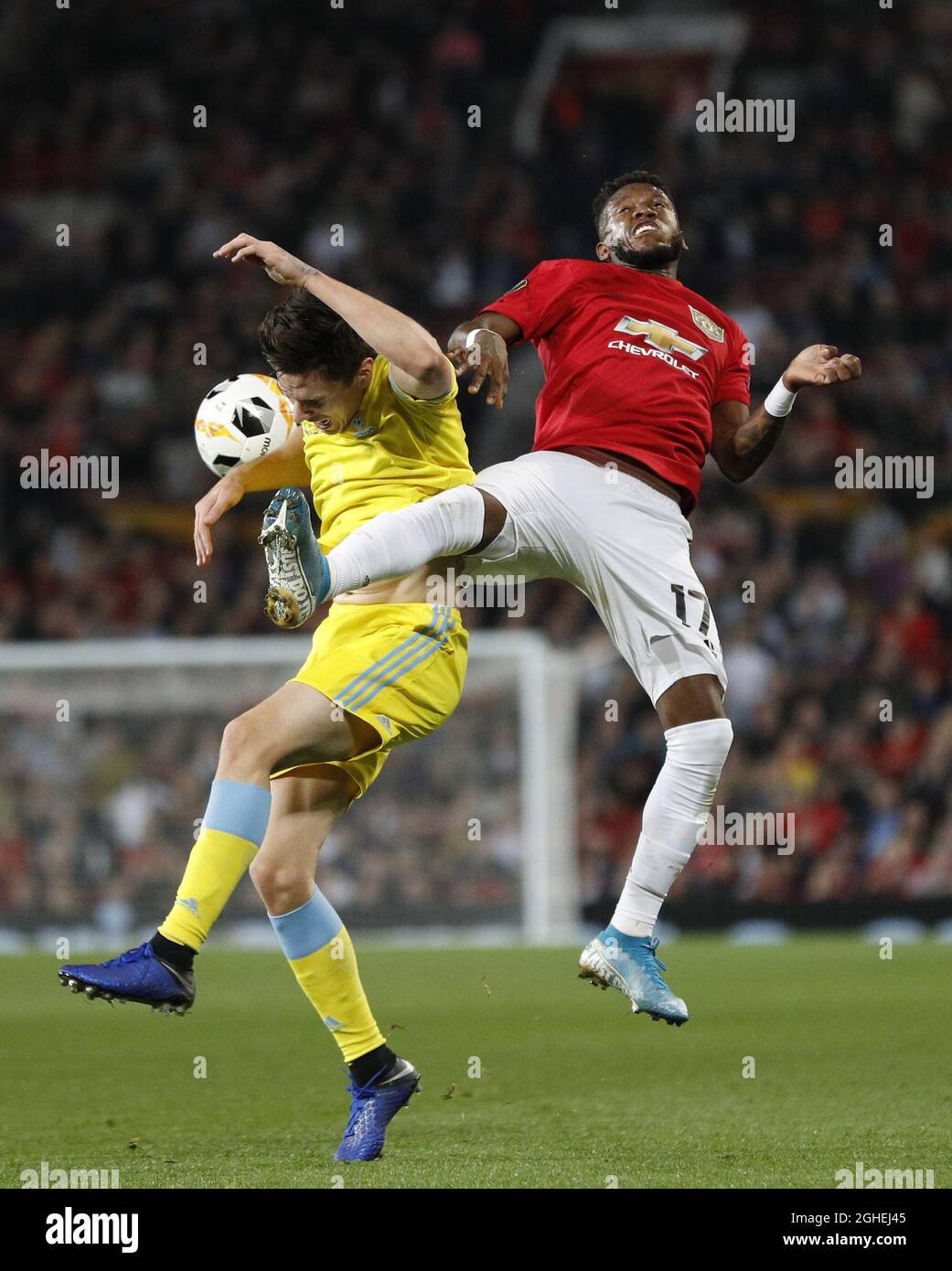 Fred of Manchester United sfida Dorin Rotariu del FC Astana durante la partita della UEFA Europa League a Old Trafford, Manchester. Data foto: 19 settembre 2019. Il credito dovrebbe essere: Darren Staples/Sportimage via PA Images Foto Stock