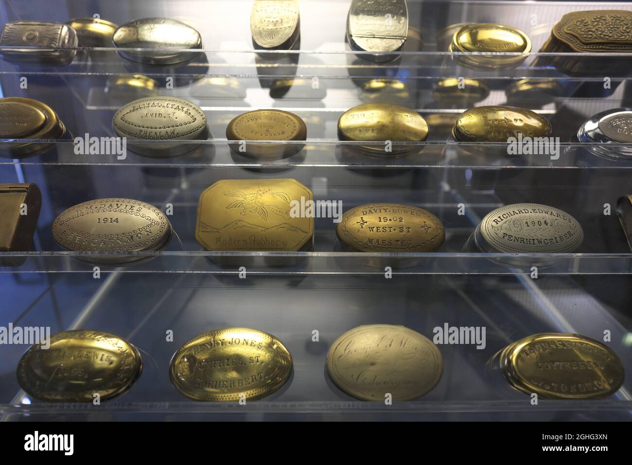 Big Pit National Coal Museum minatori di tabacchi in mostra presso la miniera di carbone e sito patrimonio dell'umanità a Blaenavon Wales UK nel settembre 2021 Foto Stock