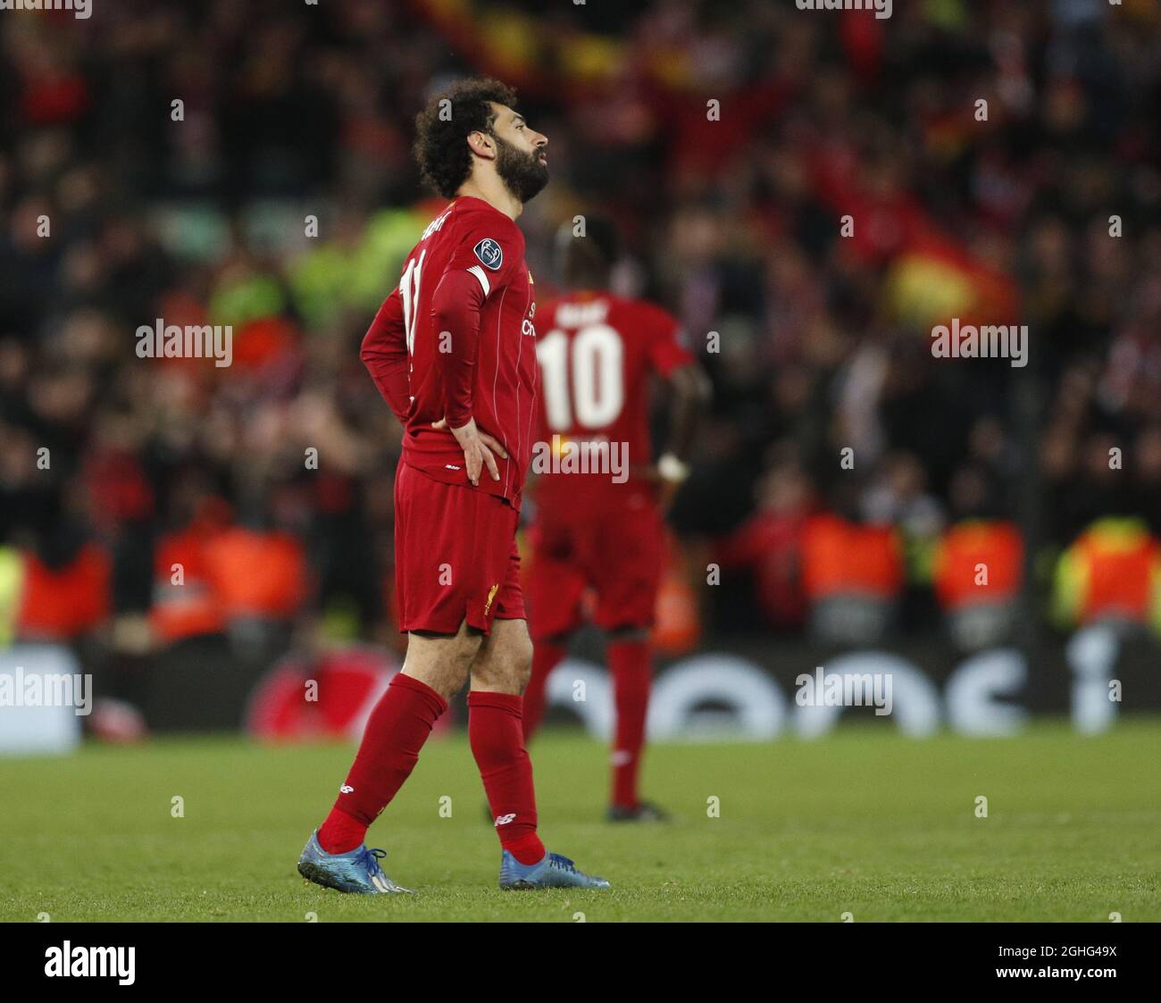 Abbattuto Mohamed Salah di Liverpool durante la partita UEFA Champions League ad Anfield, Liverpool. Data foto: 11 marzo 2020. Il credito dovrebbe essere: Darren Staples/Sportimage via PA Images Foto Stock