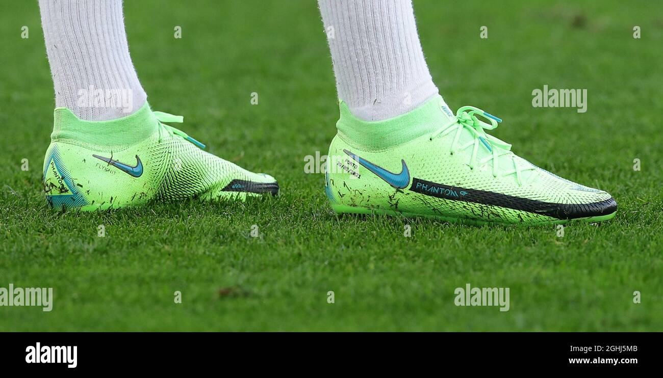 Porto, Portogallo, 28 maggio 2021.stivali monogrammed indossati da Mason Mount di Chelsea durante una sessione di allenamento all'Estadio do Dragao, Porto. Il credito dovrebbe essere: David Klein/Sportimage via PA Images Foto Stock