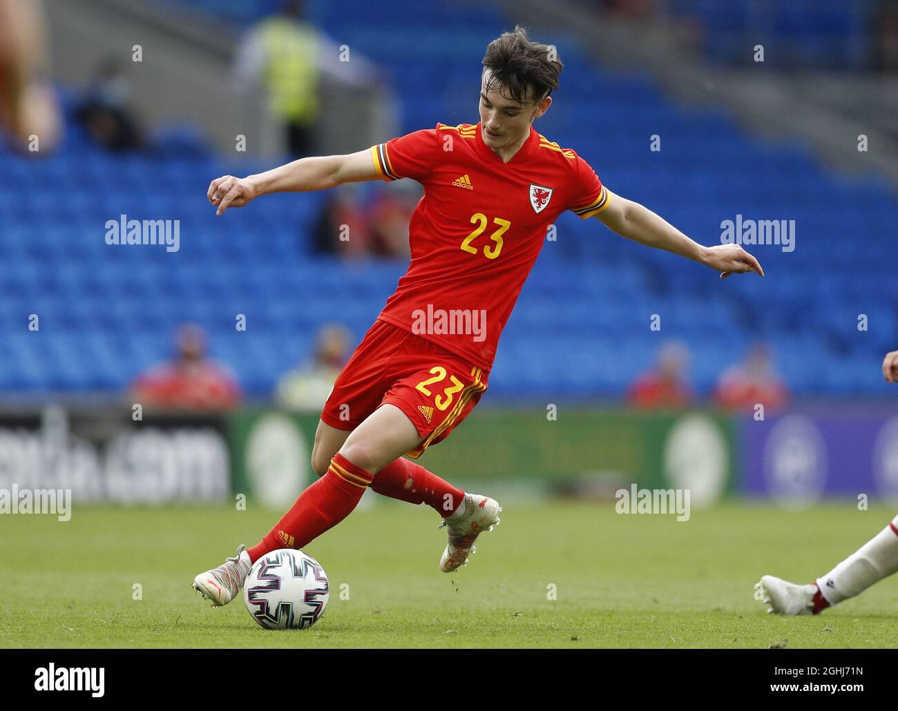 Cardiff, Galles, 5 giugno 2021. Dylan Levitt del Galles durante la partita internazionale di calcio allo stadio Cardiff City Stadium. Il credito dovrebbe essere: Darren Staples / Sportimage via PA Images Foto Stock Cardiff, Galles, 5 giugno 2021. Dylan Levitt del Galles durante la partita internazionale di calcio allo stadio Cardiff City Stadium. Il credito dovrebbe essere: Darren Staples / Sportimage via PA Images Foto Stock