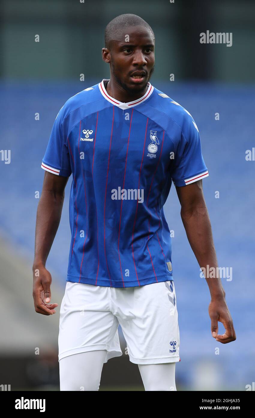 Oldham, Inghilterra, 24 luglio 2021. Dylan Bahamboula di Oldham Athletic durante la partita pre-stagione amichevole al Boundary Park, Oldham. Il credito dovrebbe essere: Simon Bellis / Sportimage via PA Images Foto Stock