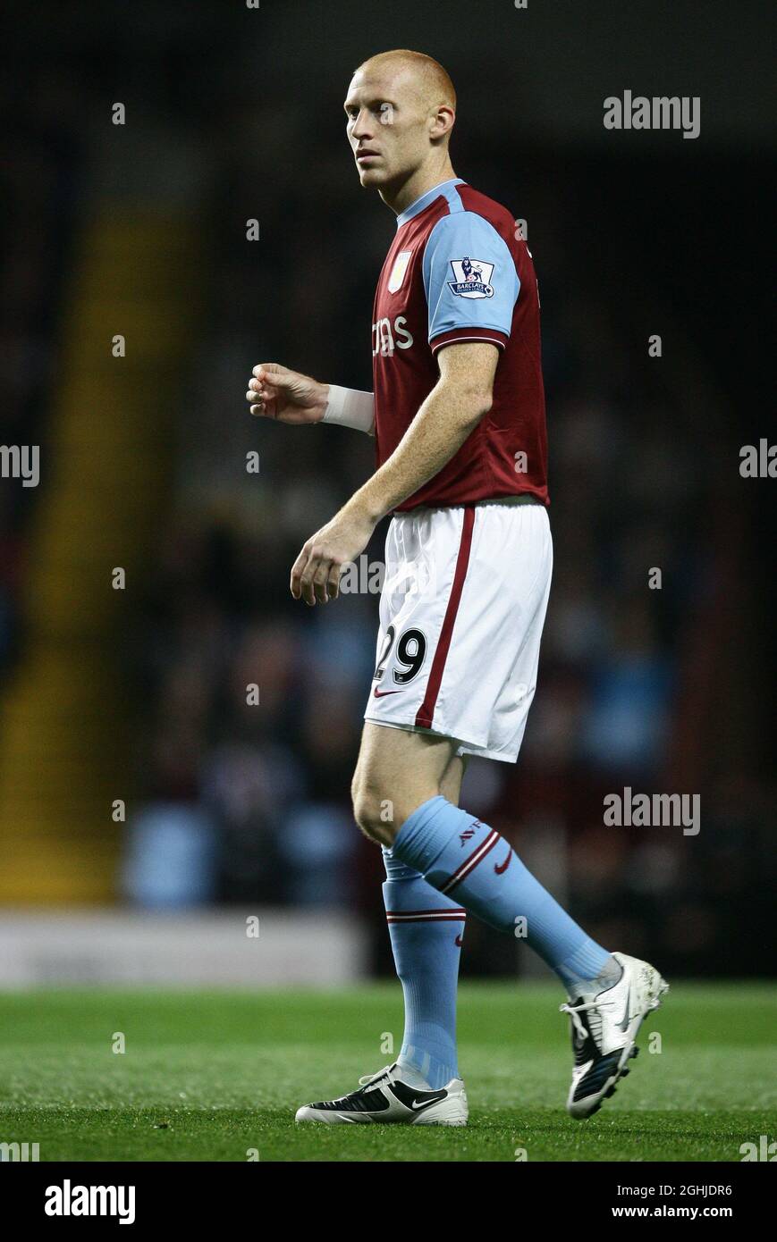 James Collins di Aston Villa durante la partita della Barclays Premier League tra Aston Villa e Manchester City al Villa Park di Birmingham. Foto Stock