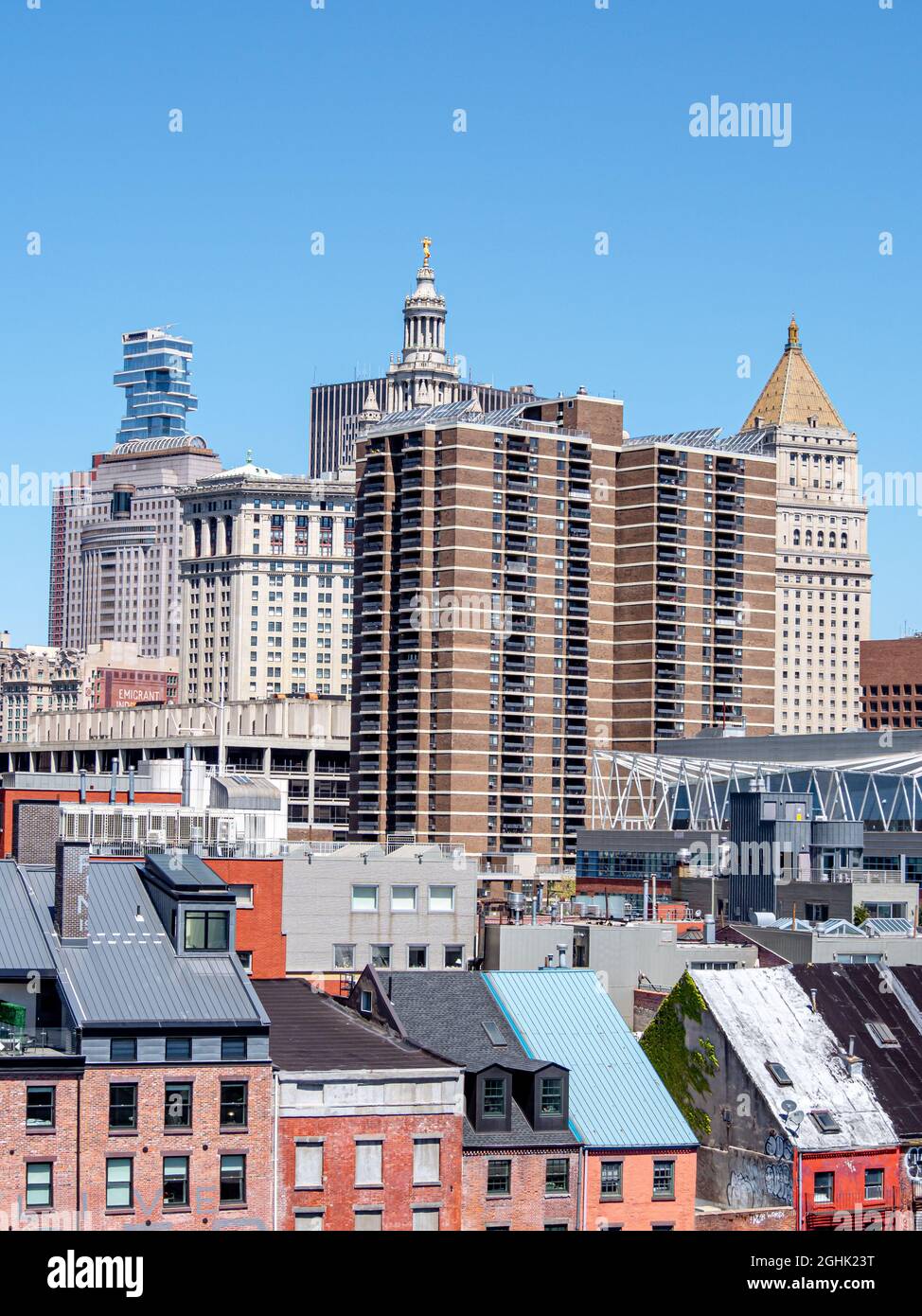 Vista degli edifici del centro di Manhattan. Paesaggio di New York Foto Stock