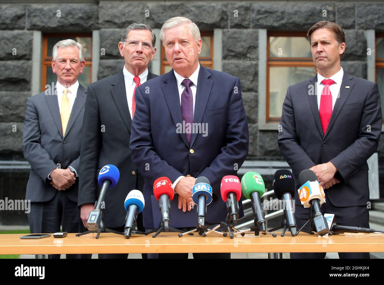 Non esclusiva: KYIV, UCRAINA - 06 SETTEMBRE 2021 - i senatori statunitensi Tommy Tuberville, John Barrasso, Lindsey Graham, ben Sasse (da L a R) sono fotografati durin Foto Stock