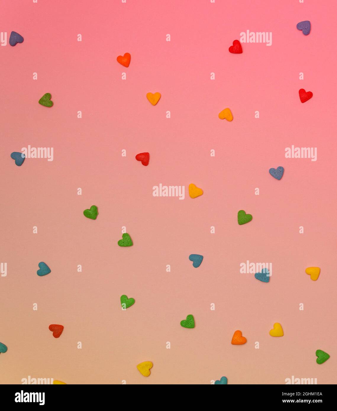 Biglietto d'auguri per la Giornata Internazionale della Donna dell'8 marzo. Cuore colorato forma dolce caramella nella forma di numero otto. Buon compleanno saluto ca Foto Stock