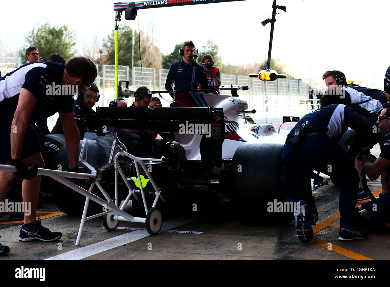 Felipe massa (BRA) la Williams FW40 si ferma ai box. 07.03.2017. Test formula uno, giorno uno, Barcellona, Spagna. Martedì. Il credito fotografico dovrebbe essere: XPB/Press Association Images. Foto Stock