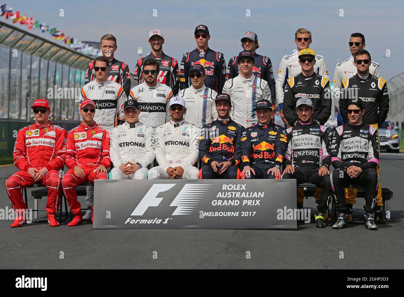 La fotografia di gruppo di inizio stagione dei piloti. 26.03.2017. Formula 1 World Championship, Rd 1, Australian Grand Prix, Albert Park, Melbourne, Australia, Race Day. Il credito fotografico dovrebbe essere: XPB/Press Association Images. Foto Stock