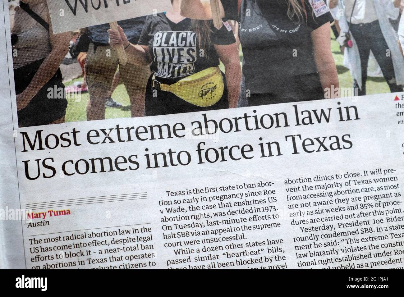 Il quotidiano Guardian scrive: "La legge più estrema sull'aborto negli Stati Uniti entra in vigore in Texas" aborti donne articolo 21 settembre 2021 Londra Inghilterra Regno Unito Foto Stock