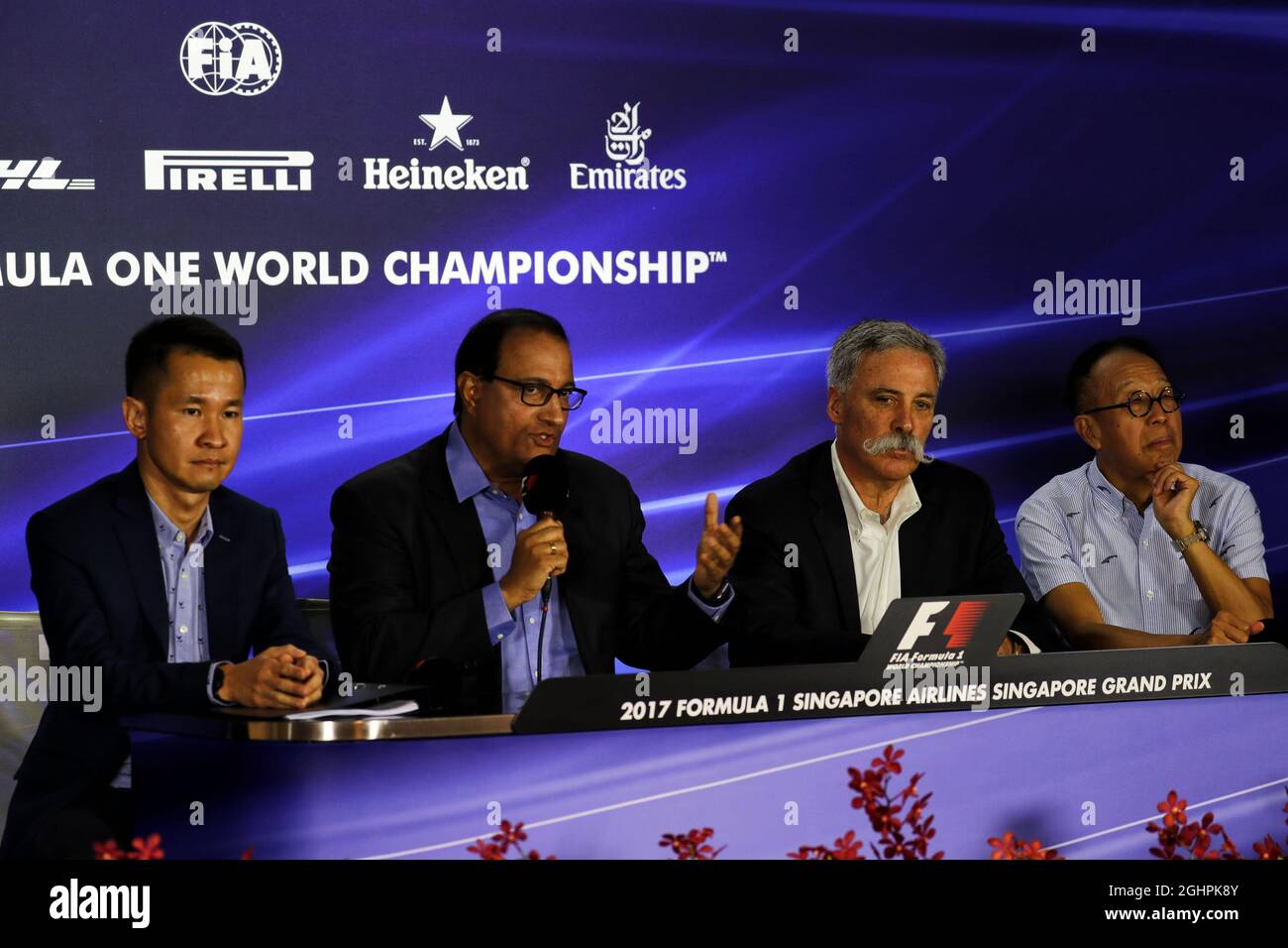 Chase Carey (USA) il Presidente del Gruppo di Formula uno annuncia un'estensione del GP di Singapore. 15.09.2017. Formula 1 World Championship, Rd 14, Singapore Grand Prix, Marina Bay Street Circuit, Singapore, Practice Day. Il credito fotografico dovrebbe essere: XPB/Press Association Images. Foto Stock