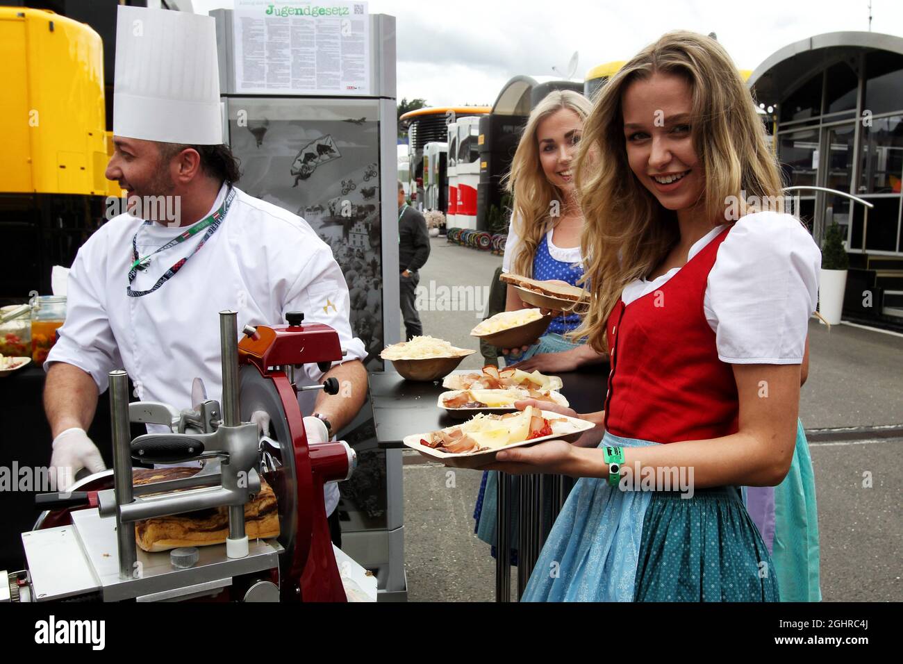 Atmosfera paddock. 28.06.2018. Formula 1 World Championship, Rd 9, Gran Premio d'Austria, Spielberg, Austria, Giorno di preparazione. Il credito fotografico dovrebbe essere: XPB/Press Association Images. Foto Stock