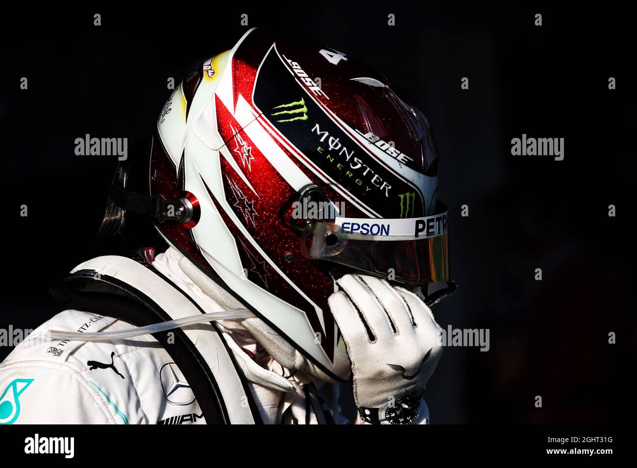 Lewis Hamilton (GBR) Mercedes AMG F1 in parc ferme. 17.03.2019. Formula 1 World Championship, Rd 1, Australian Grand Prix, Albert Park, Melbourne, Australia, Race Day. Il credito fotografico dovrebbe essere: XPB/Press Association Images. Foto Stock