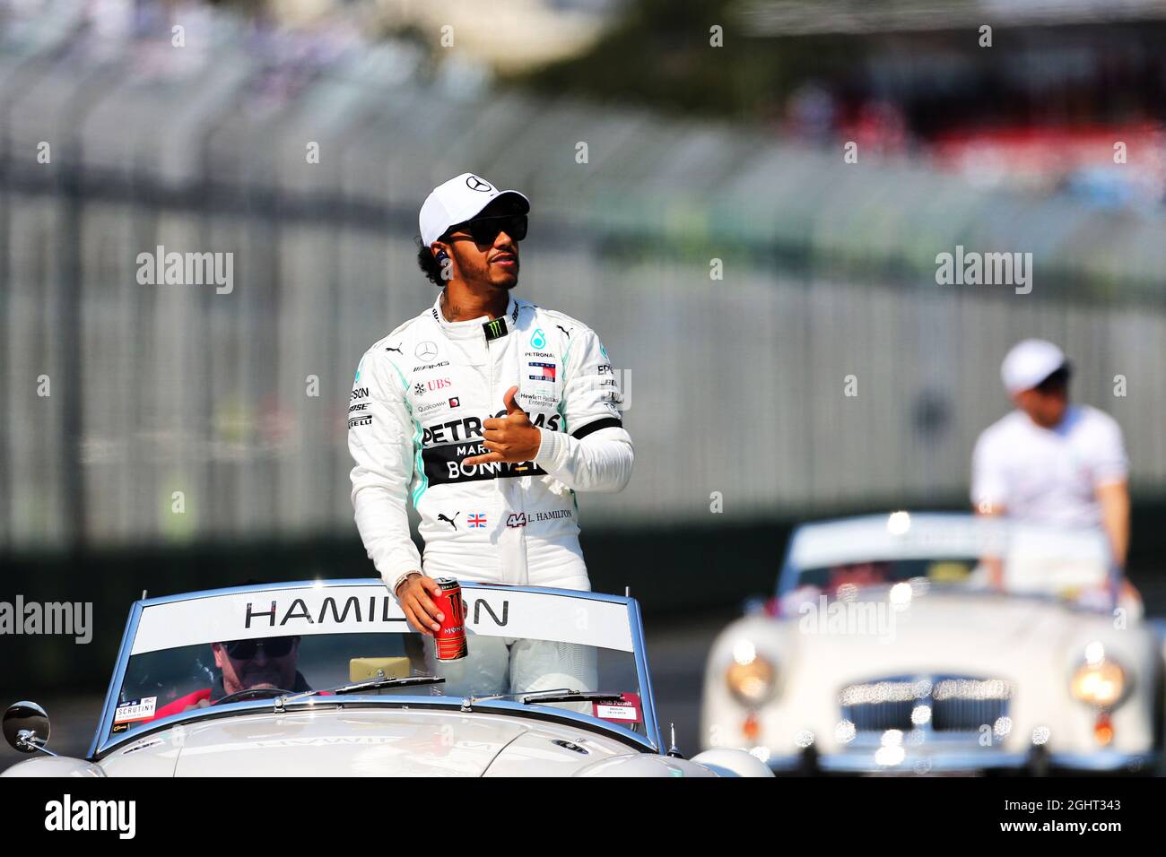 Lewis Hamilton (GBR) Mercedes AMG F1 sulla sfilata dei piloti. 17.03.2019. Formula 1 World Championship, Rd 1, Australian Grand Prix, Albert Park, Melbourne, Australia, Race Day. Il credito fotografico dovrebbe essere: XPB/Press Association Images. Foto Stock
