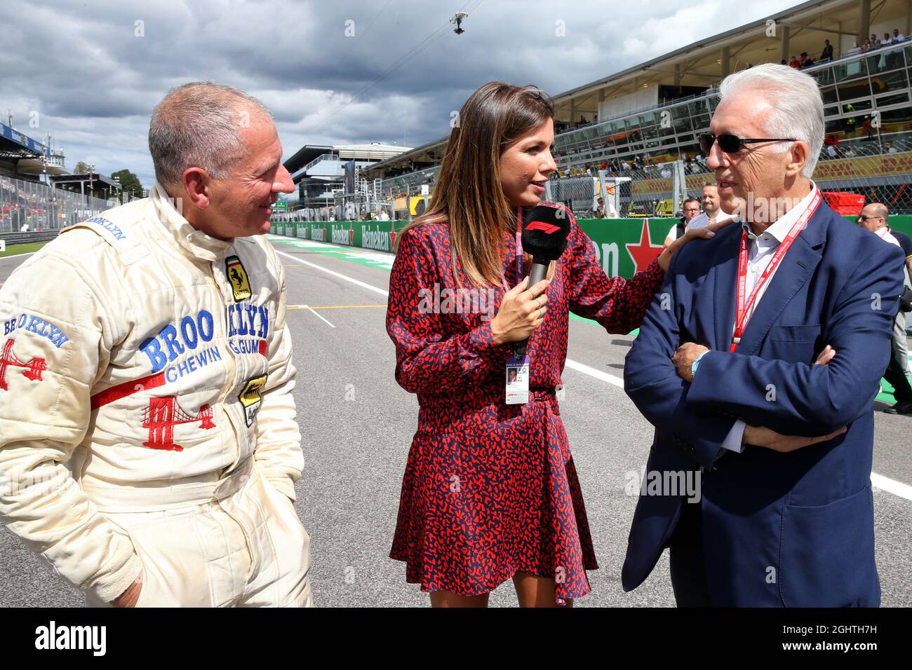 (Da L a R): Jody Scheckter (RSA) con Federica Masolin (ITA) Sky F1 Italia Presenter e Piero Ferrari (ITA) Vicepresidente Ferrari. 08.09.2019. Campionato del mondo formula 1, Rd 14, Gran Premio d'Italia, Monza, Italia, Giorno di gara. Il credito fotografico dovrebbe essere: XPB/Press Association Images. Foto Stock