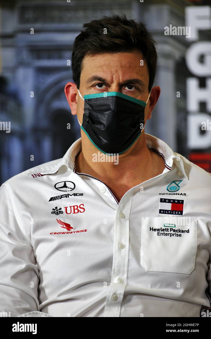 Toto Wolff (GER) Mercedes AMG F1, azionista e direttore esecutivo della FIA Press Conference. 04.09.2020. Campionato del mondo formula 1, Rd 8, Gran Premio d'Italia, Monza, Italia, Giorno della pratica. Il credito fotografico dovrebbe essere: XPB/Press Association Images. Foto Stock