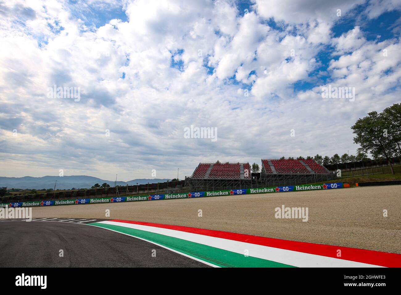 Atmosfera del circuito - svolta 9. 10.09.2020. Campionato del mondo formula 1, Rd 9, Gran Premio di Toscana, Mugello, Italia, Giorno di preparazione. Il credito fotografico dovrebbe essere: XPB/Press Association Images. Foto Stock