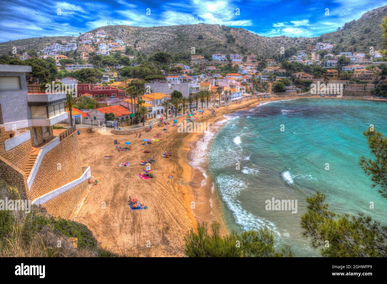 El Portet Spagna bellissimo villaggio spagnolo vicino Moraira con spiaggia sulla Costa Blanca HDR Foto Stock